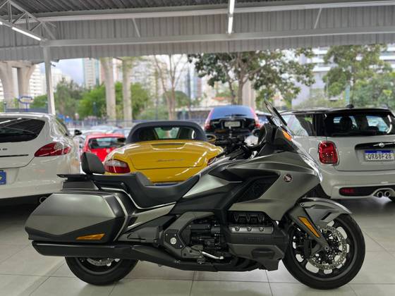 HONDA GL 1800 GOLD WING 
